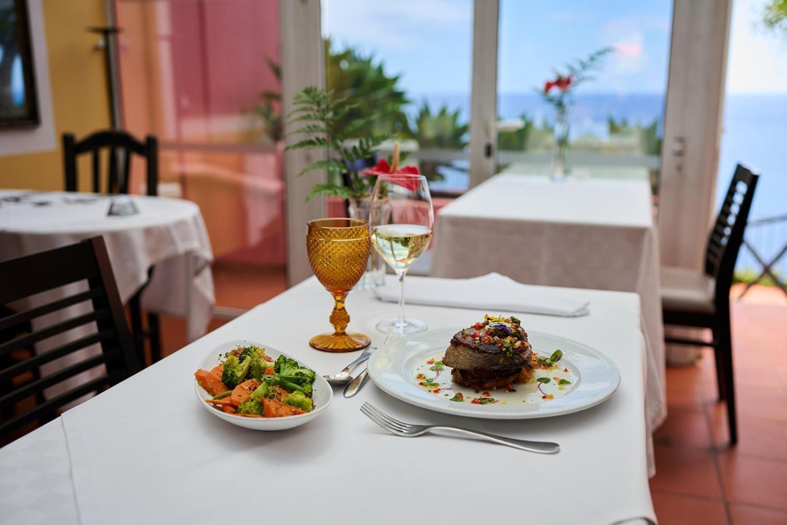 Inn & Art Madeira 카니코 외부 사진